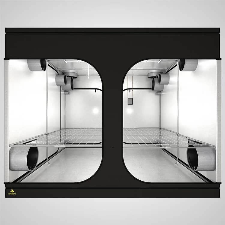 Dark Room DR300 297x297x217 cm V.4 Secret Jardin