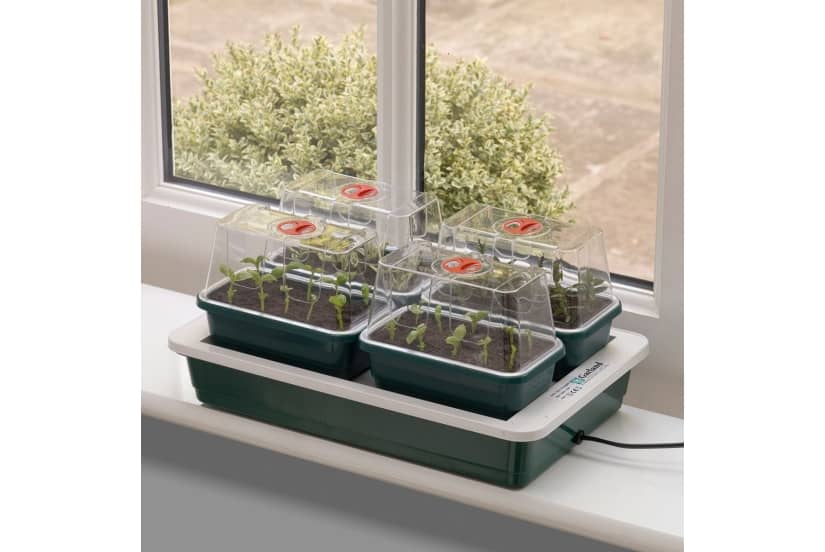 Garland Mini Heated Greenhouse Fab4 8w